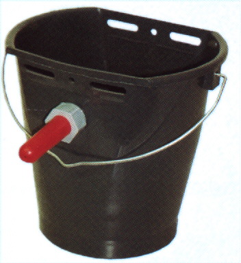 Calf drinking pail plastic with teat on the top 40001020
